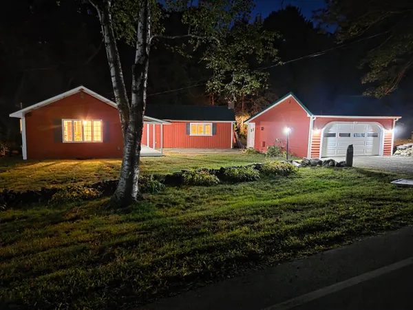 $349,000 | 329 Dame Hill Road, Orford, NH 03777