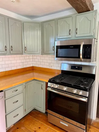 $349,000 | 329 Dame Hill Road, Orford, NH 03777