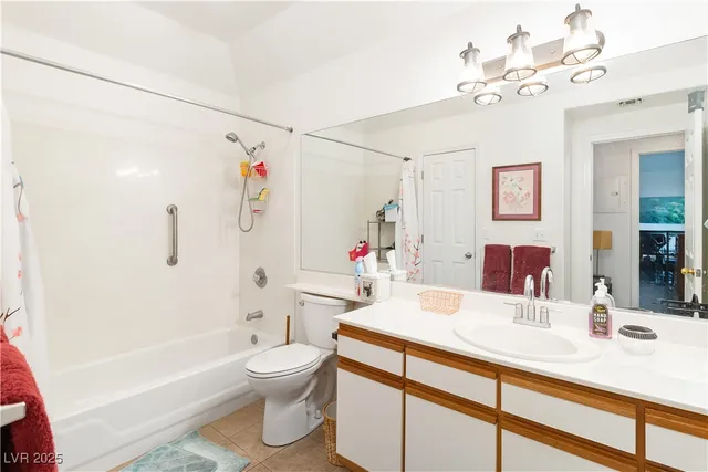 $165,000 | 3550 Bay Sands Drive, Unit 1101, Laughlin, NV 89029