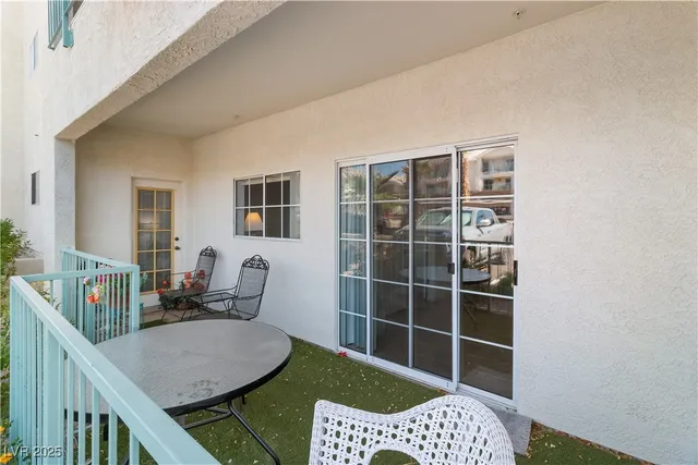 $165,000 | 3550 Bay Sands Drive, Unit 1101, Laughlin, NV 89029