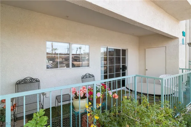 $165,000 | 3550 Bay Sands Drive, Unit 1101, Laughlin, NV 89029