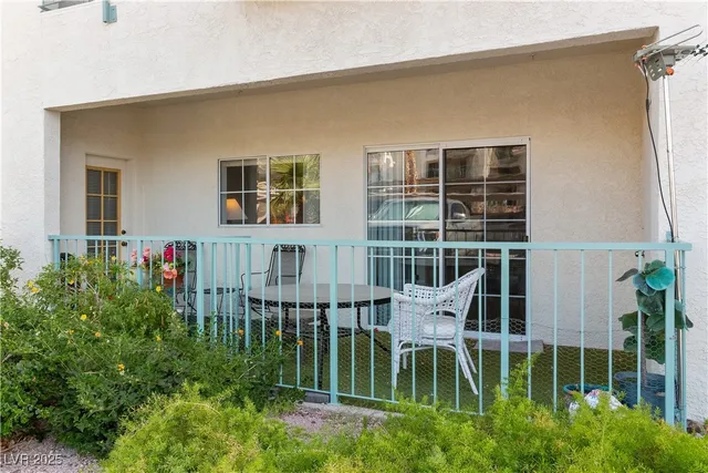 $165,000 | 3550 Bay Sands Drive, Unit 1101, Laughlin, NV 89029