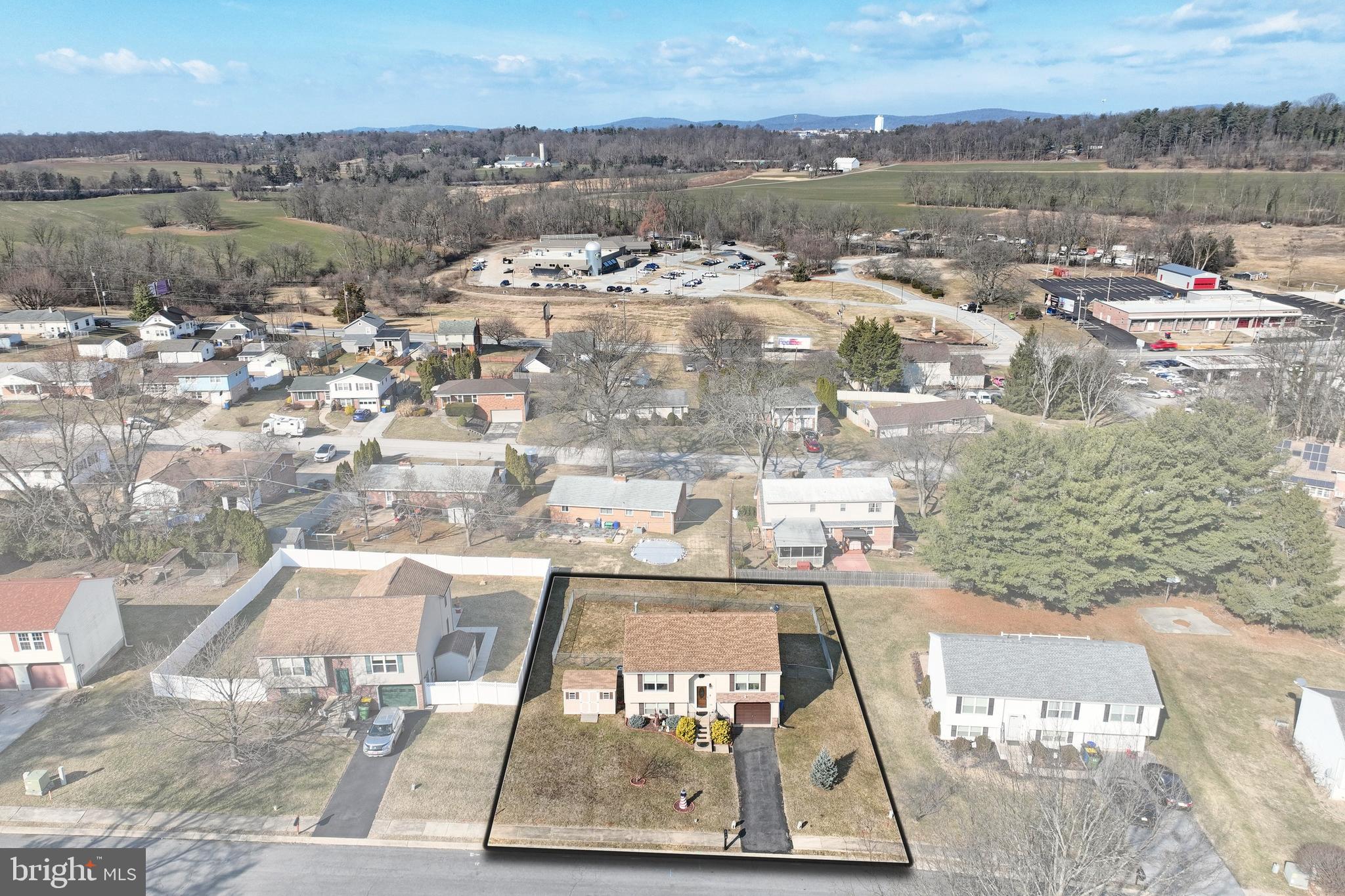 225 Edinburgh Road York, PA 17406 - Photo 28 of 40 a view of a city