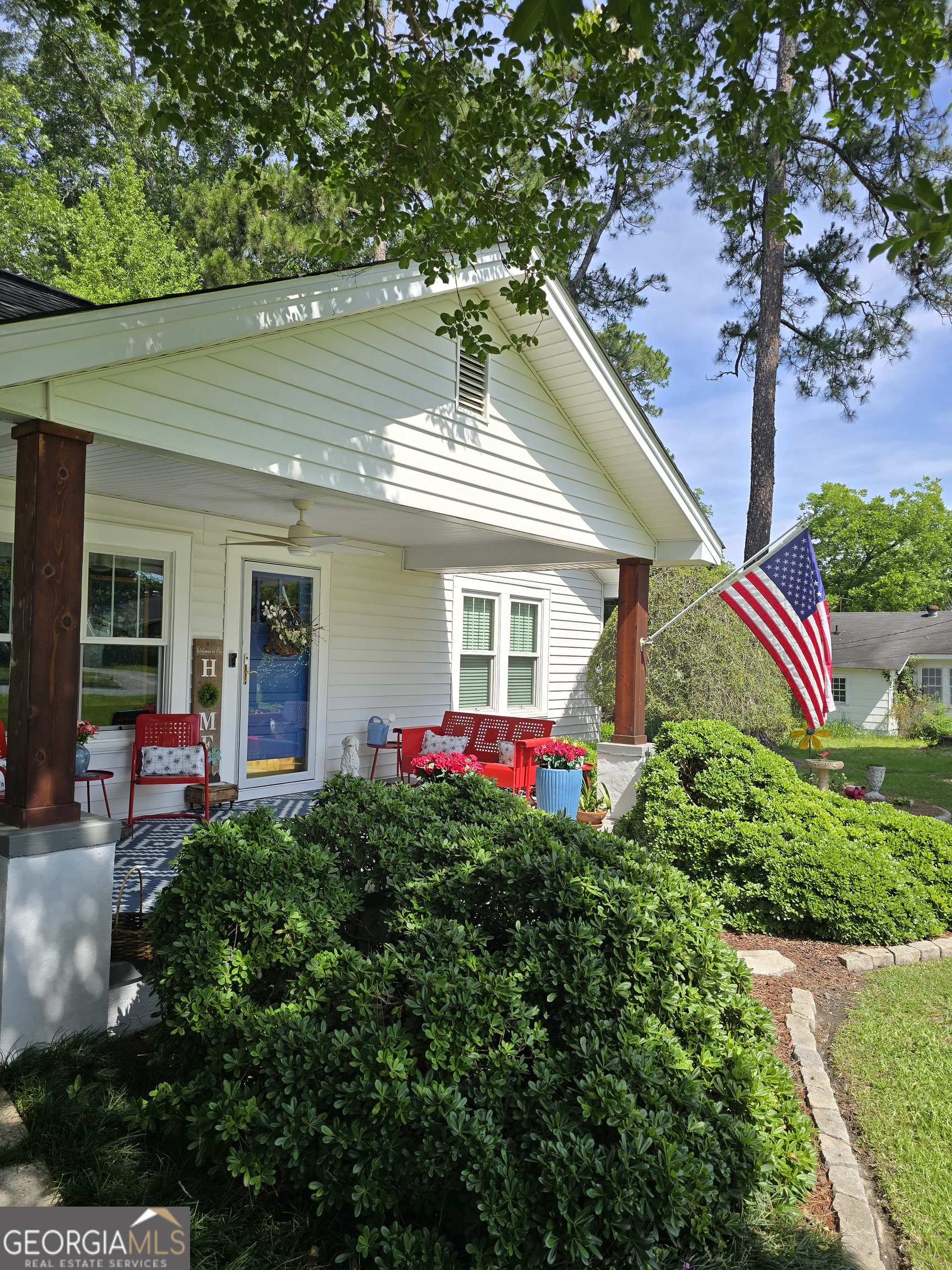 647 Grand Street Ashburn, GA 31714 - Photo 3 of 45
