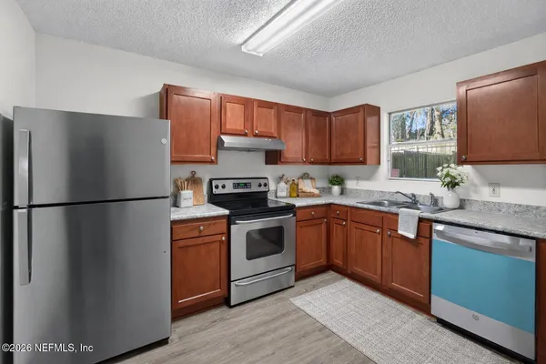 $239,990 | 10986 Traci Lynn Drive, Jacksonville, FL 32218