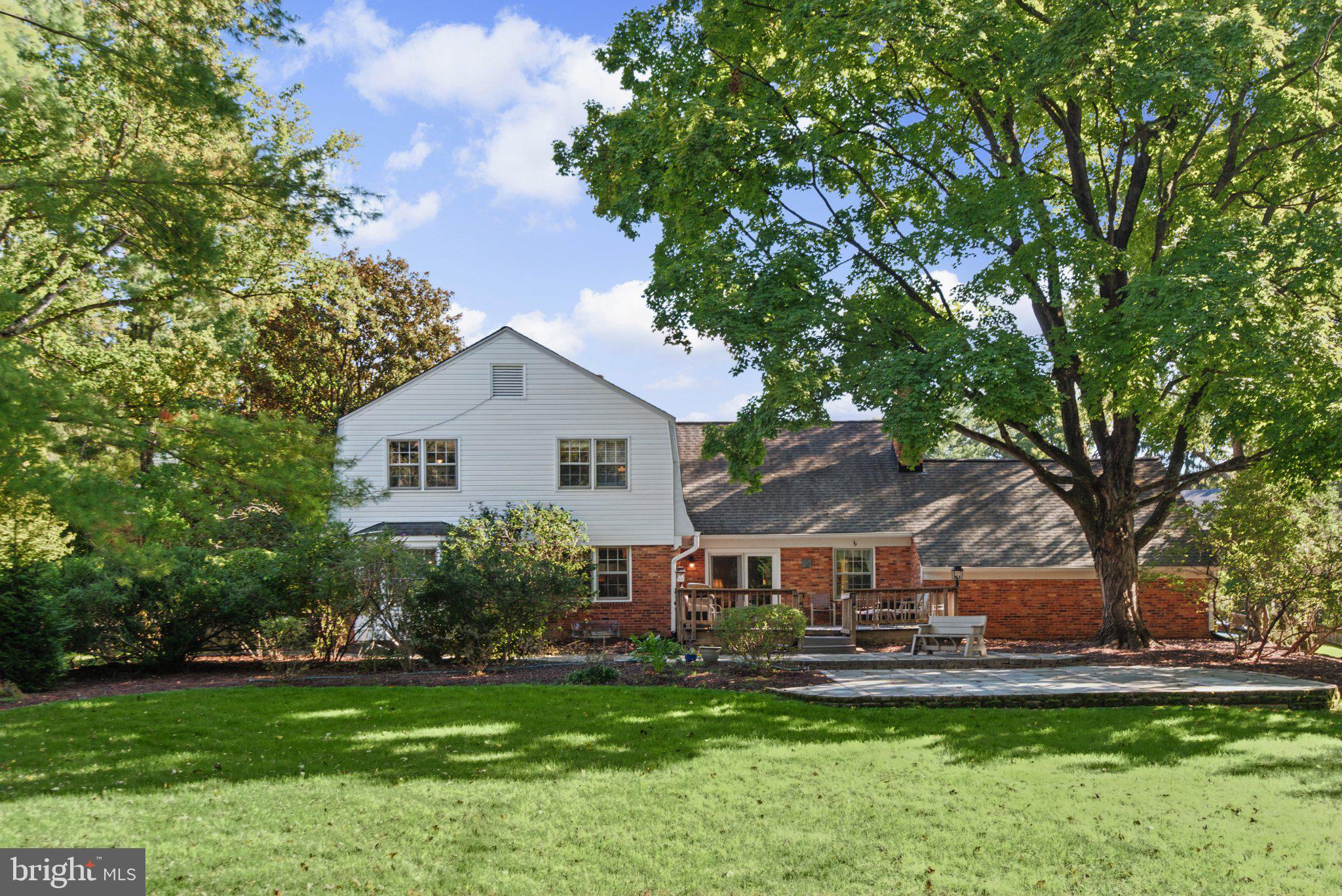 9813 Brookford Road Potomac, MD 20854 - Photo 37 of 48 Gallery Image 37