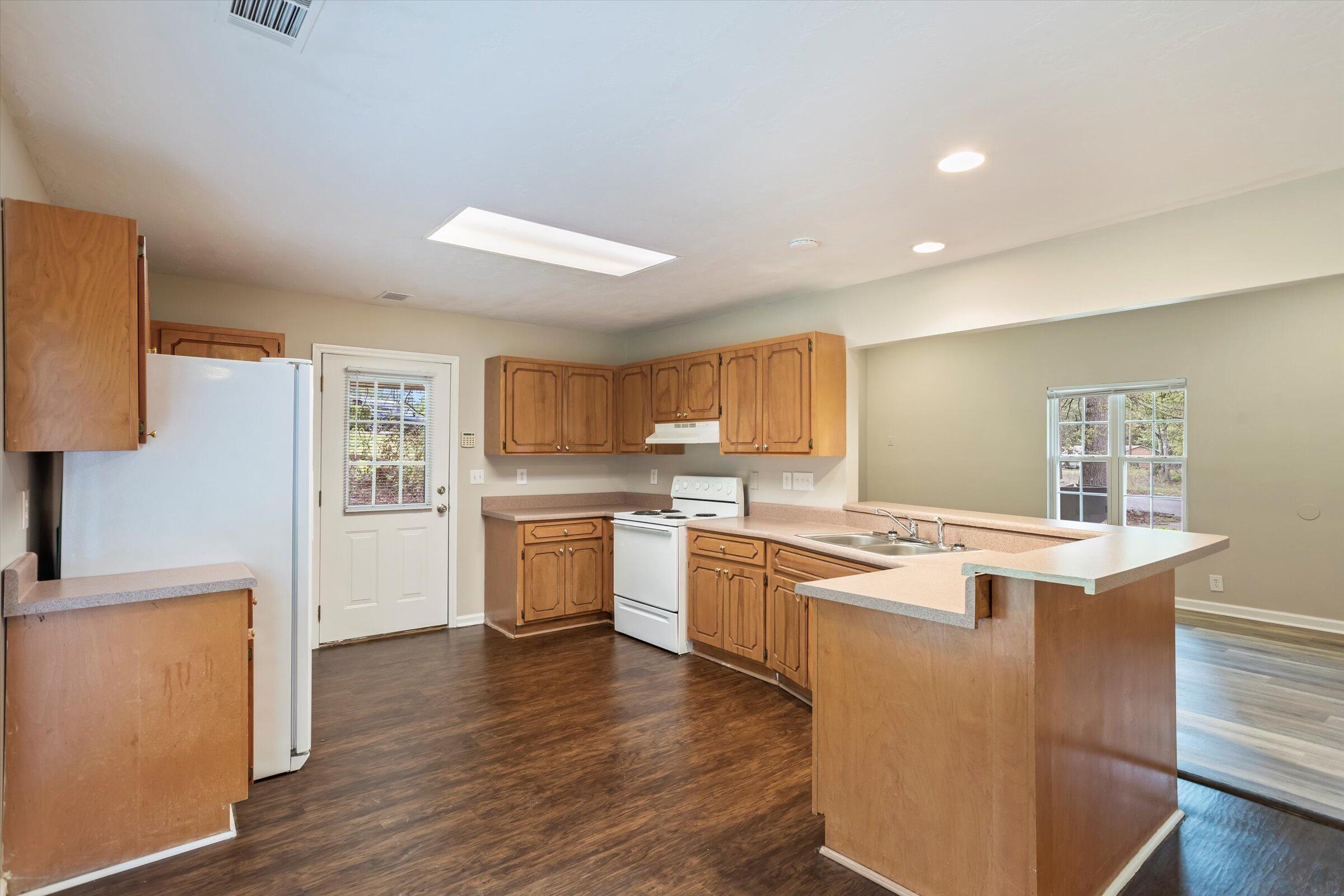 4409 Seago Road Hephzibah, GA 30815 - Photo 5 of 17 10-IMG_1594