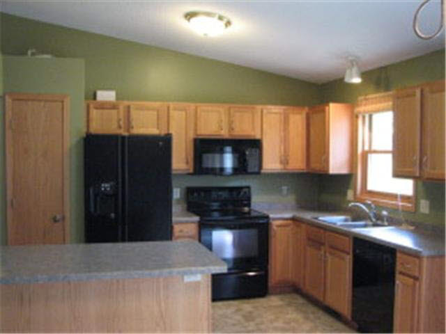 3000 Harbor Drive Rochester, MN 55904 - Photo 10 of 13 Gallery Image 10