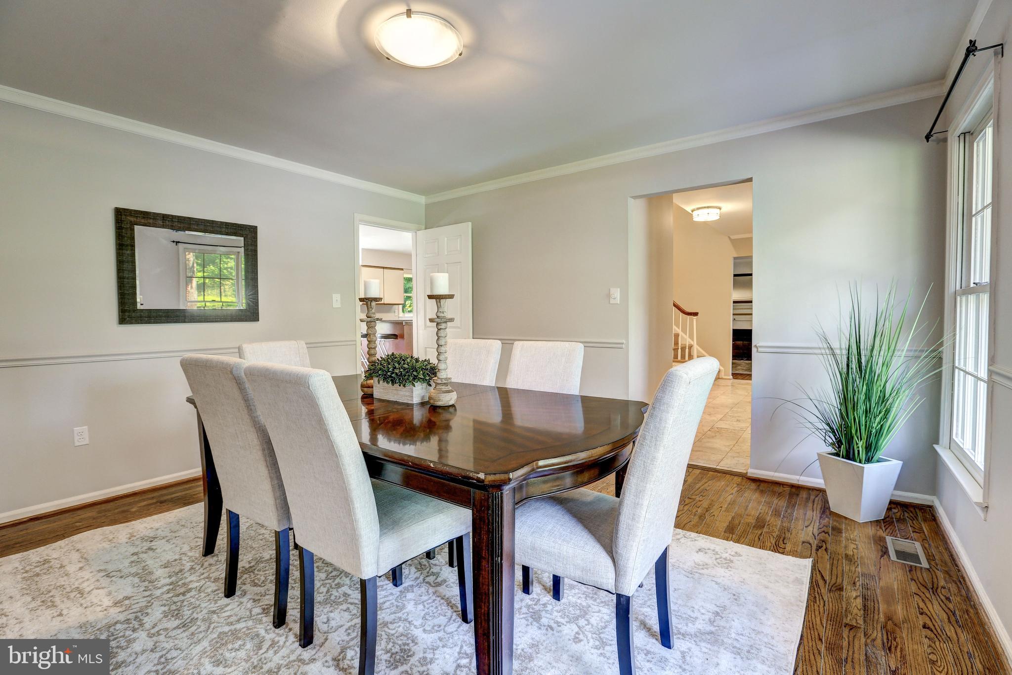 8552 Brickyard Road Potomac, MD 20854 - Photo 11 of 33