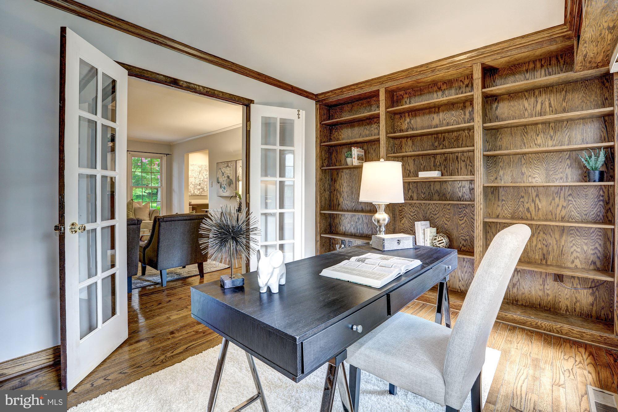 8552 Brickyard Road Potomac, MD 20854 - Photo 13 of 33