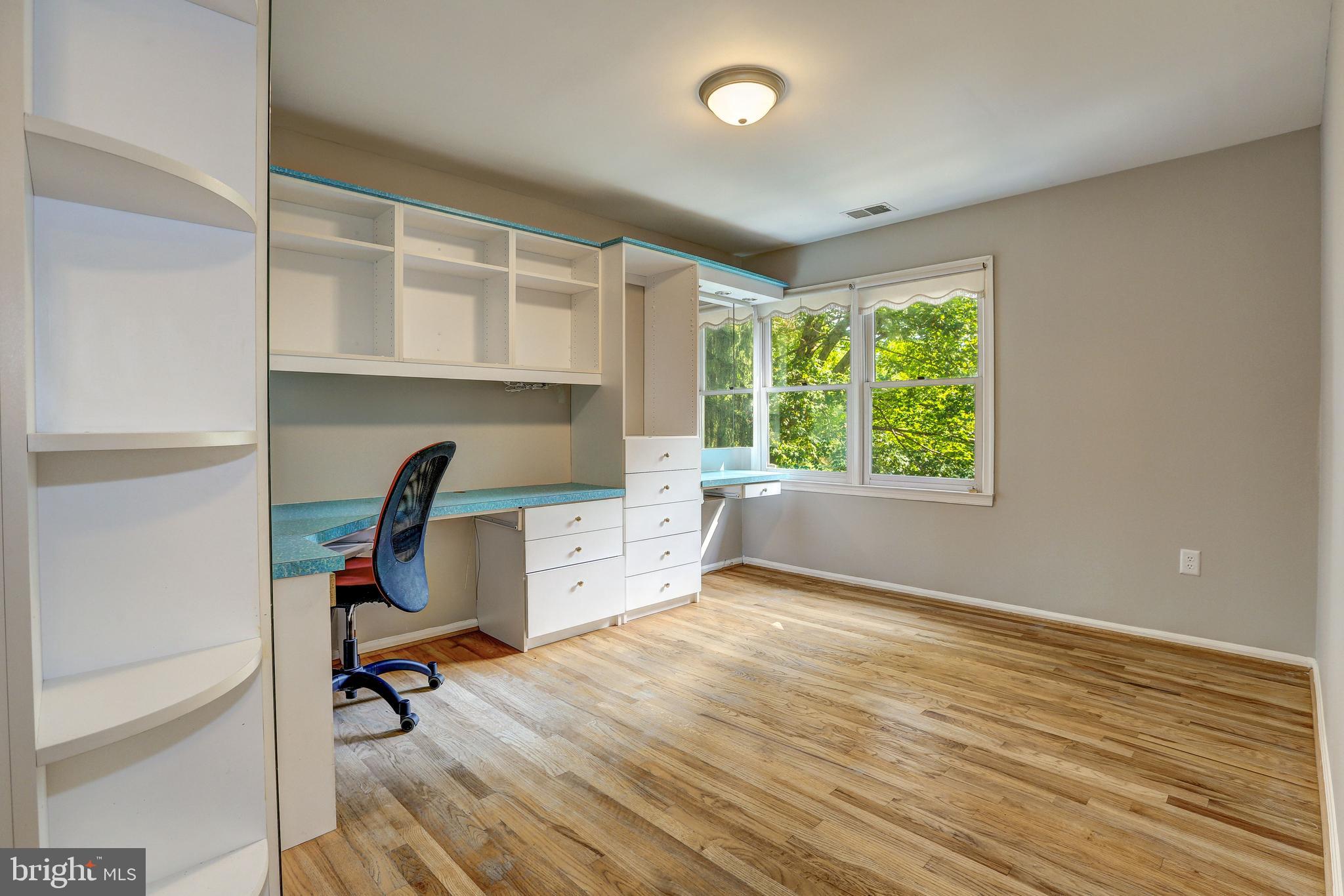 8552 Brickyard Road Potomac, MD 20854 - Photo 23 of 33