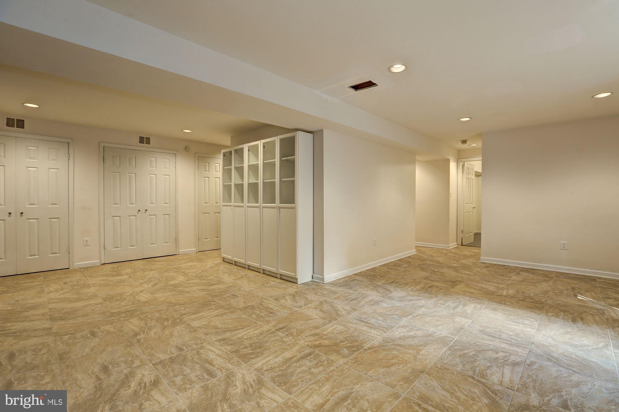 8552 Brickyard Road Potomac, MD 20854 - Photo 25 of 33