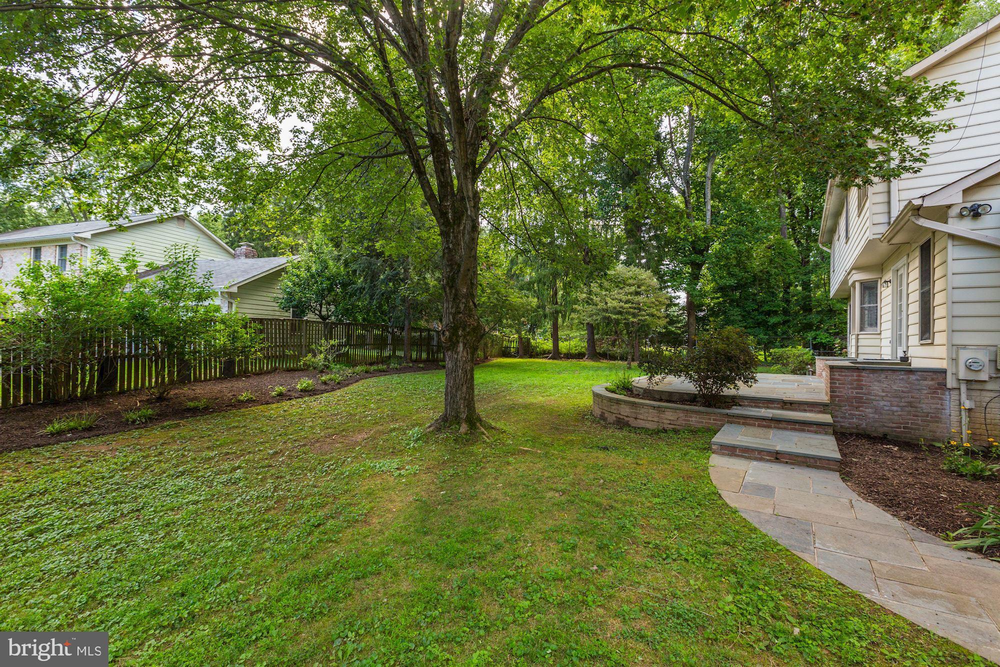 8552 Brickyard Road Potomac, MD 20854 - Photo 28 of 33