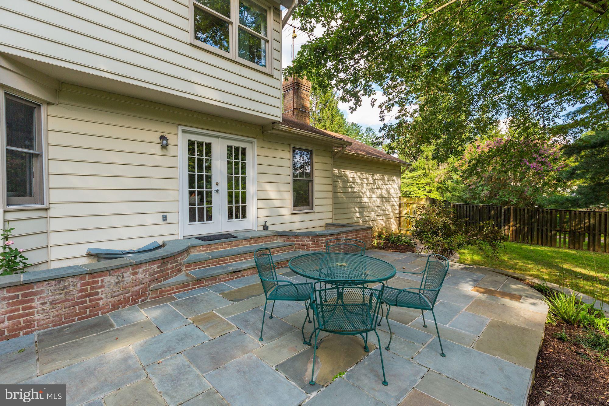 8552 Brickyard Road Potomac, MD 20854 - Photo 30 of 33