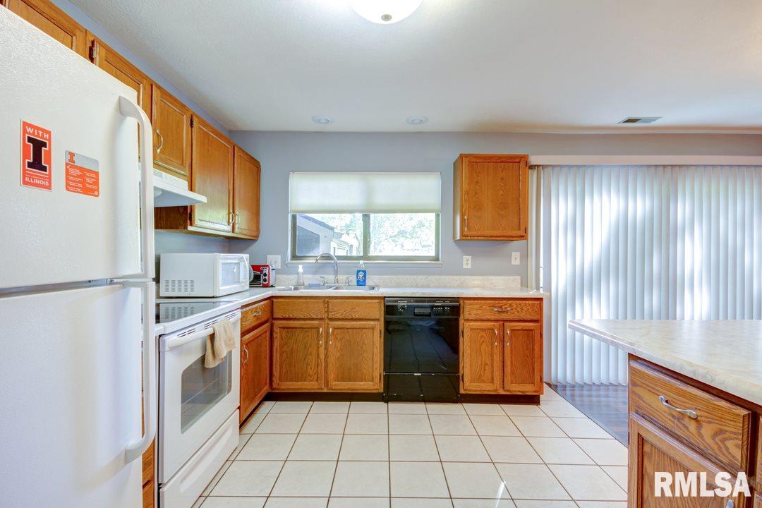 32 Trailridge Lane Springfield, IL 62704 - Photo 13 of 29 Gallery Image 13