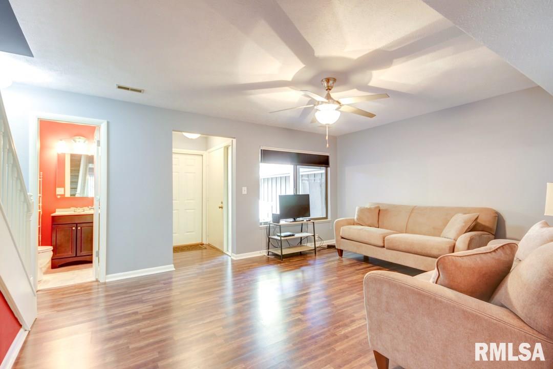 32 Trailridge Lane Springfield, IL 62704 - Photo 6 of 29 Gallery Image 6