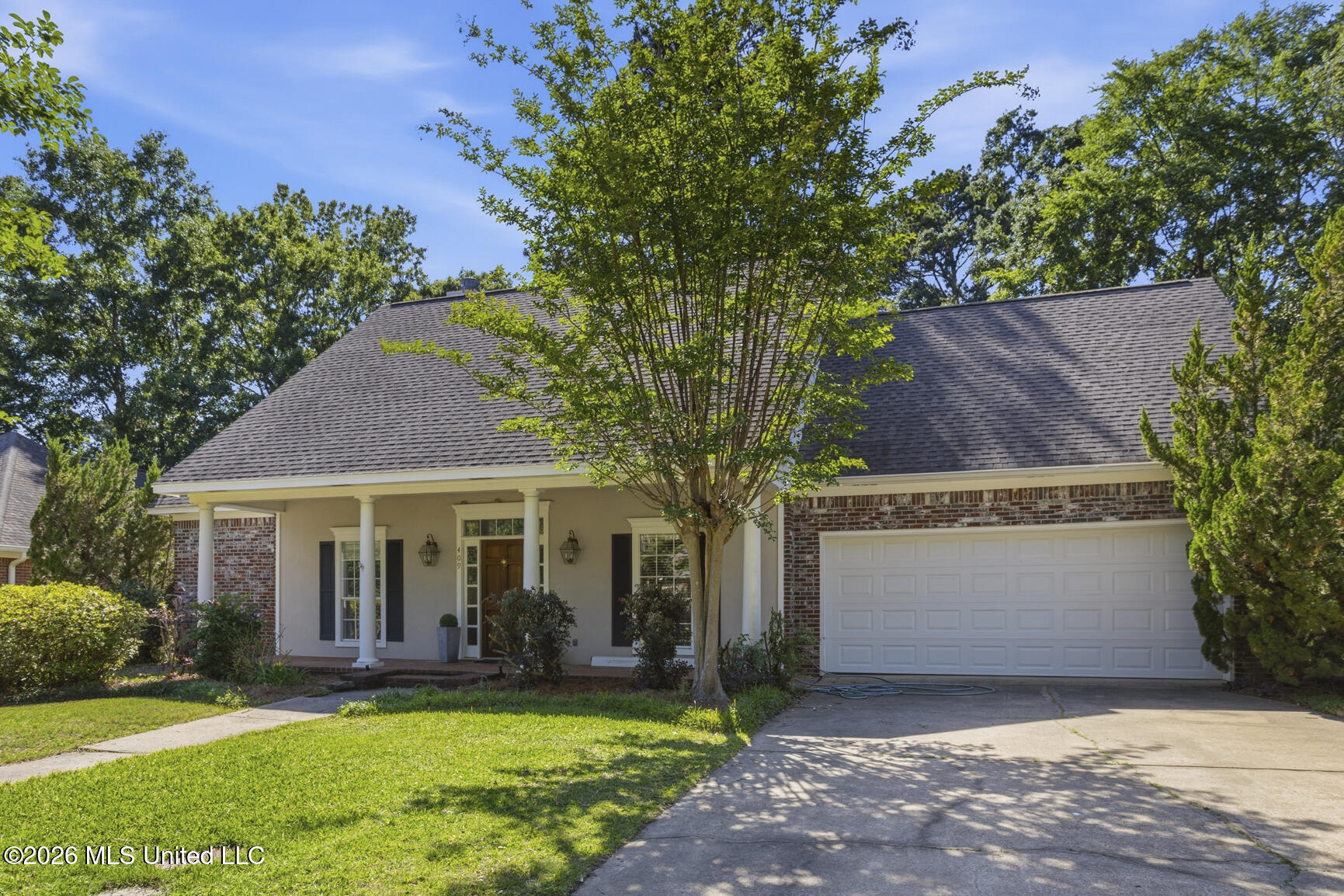 409 Forest Lane Ridgeland, MS 39157 - Photo 1 of 36 409 Forest Lane_jhookphotos-1