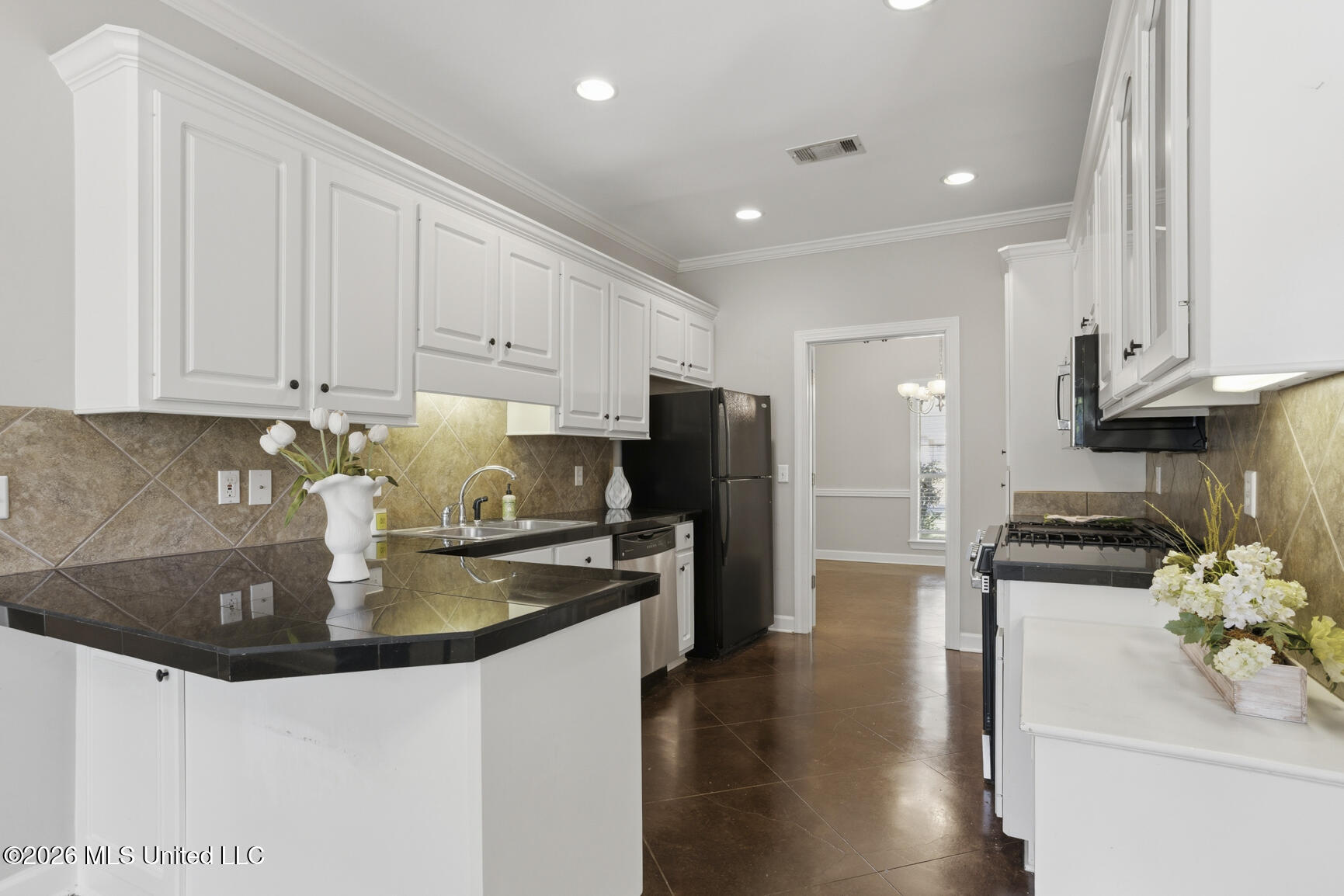 409 Forest Lane Ridgeland, MS 39157 - Photo 11 of 36 409 Forest Lane_jhookphotos-14