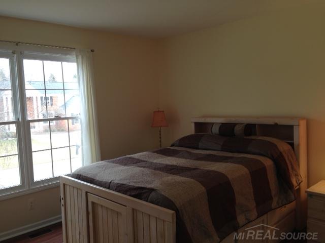 2203 Chippenham Chase Rochester Hills, MI 48306 - Photo 20 of 33