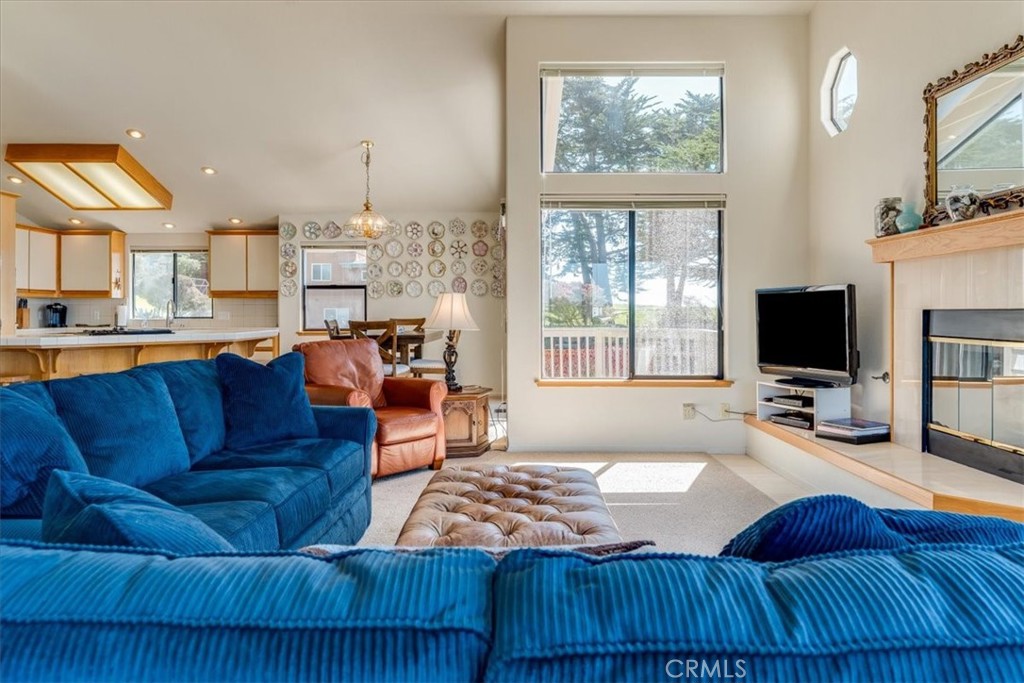 390 Lampton Street Cambria, CA 93428 - Photo 14 of 68