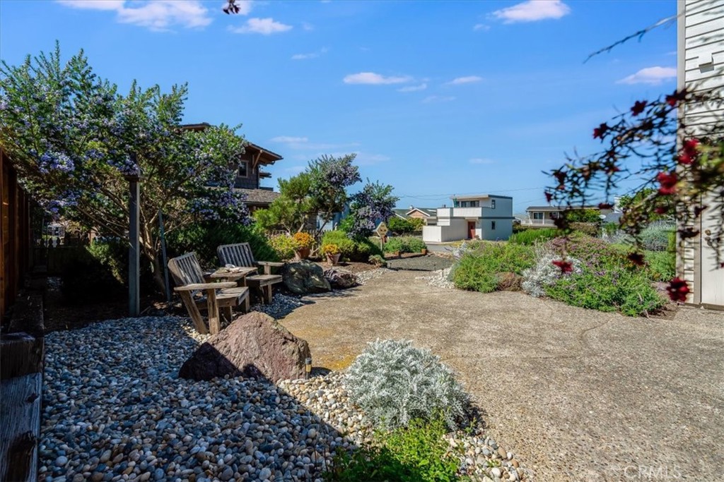 390 Lampton Street Cambria, CA 93428 - Photo 52 of 68
