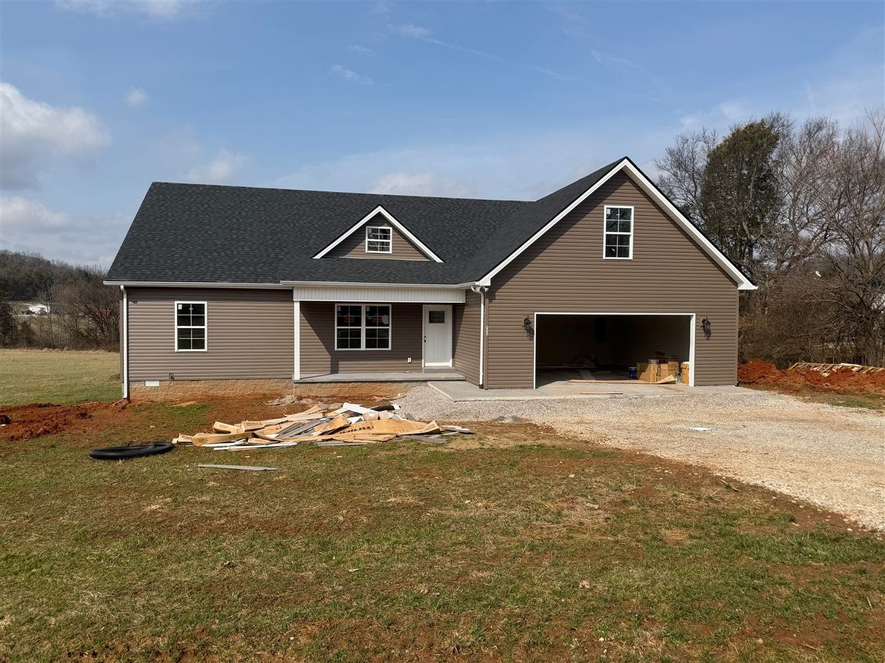 111 Ralph A Young Road Bowling Green, KY 42101 - Photo 2 of 12 Gallery Image 2