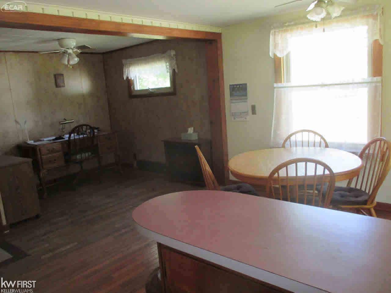 1155 Adams Road Burton, MI 48509 - Photo 10 of 15 21372442-9.JPG