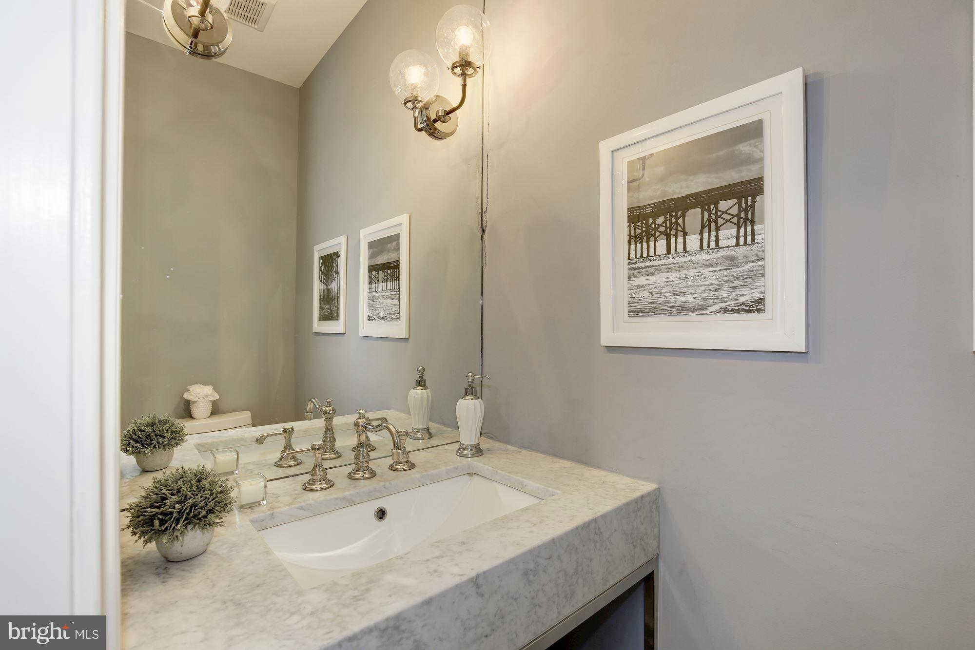 55 W Street Northwest Washington, DC 20001 - Photo 11 of 30 1st Floor Powder Room