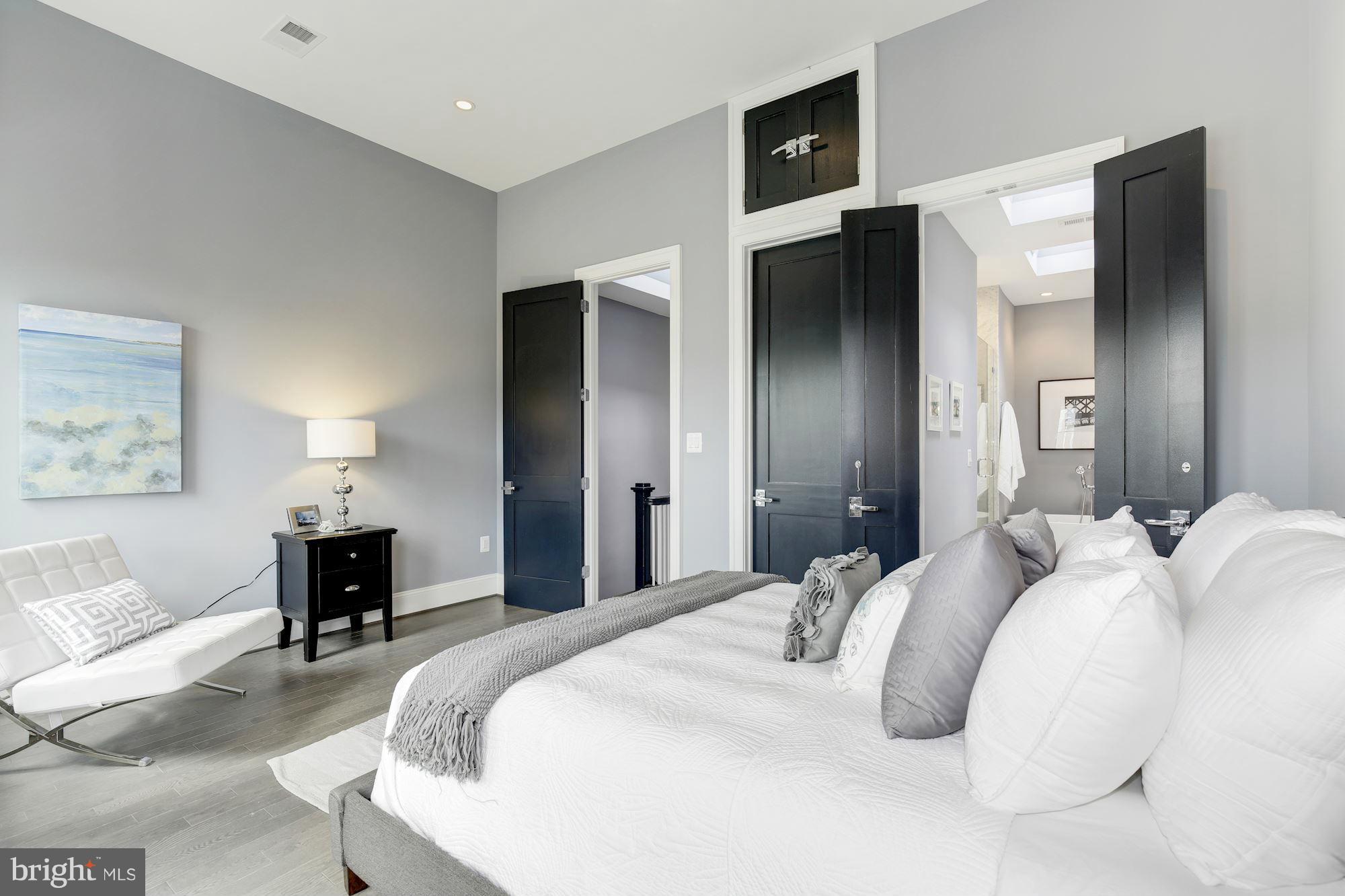 55 W Street Northwest Washington, DC 20001 - Photo 14 of 30 Bedroom (Master)