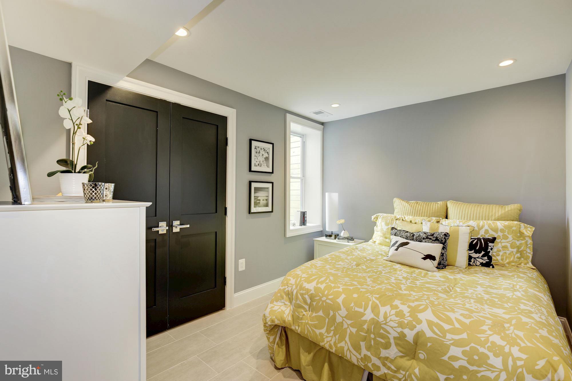 55 W Street Northwest Washington, DC 20001 - Photo 27 of 30 Apartment Bedroom 1