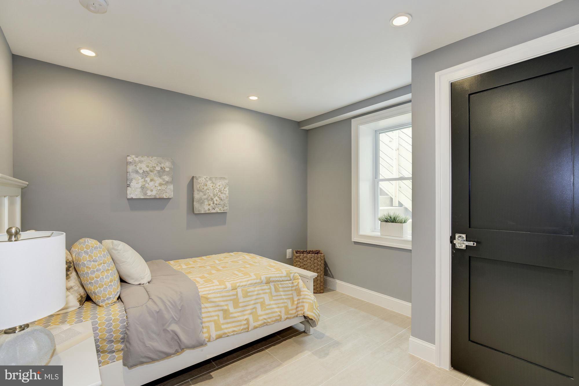 55 W Street Northwest Washington, DC 20001 - Photo 28 of 30 Apartment Bedroom 2