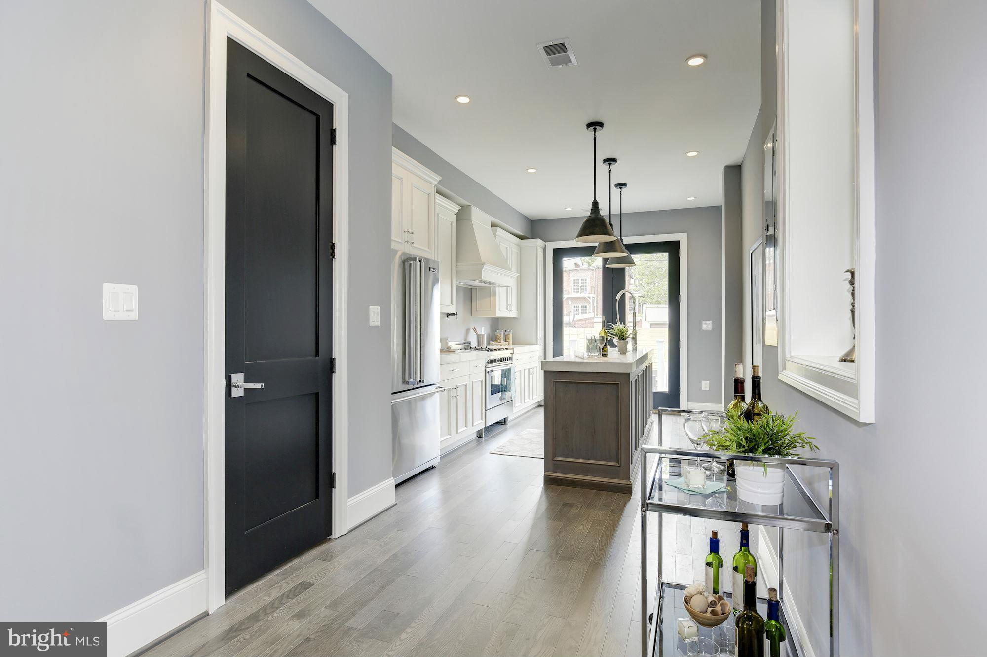 55 W Street Northwest Washington, DC 20001 - Photo 7 of 30 Kitchen