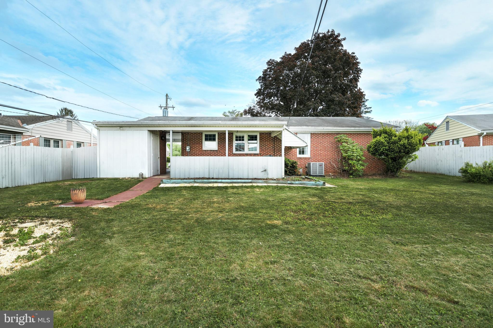 3315 Edenbridge Road York, PA 17402 - Photo 39 of 44 Gallery Image 39
