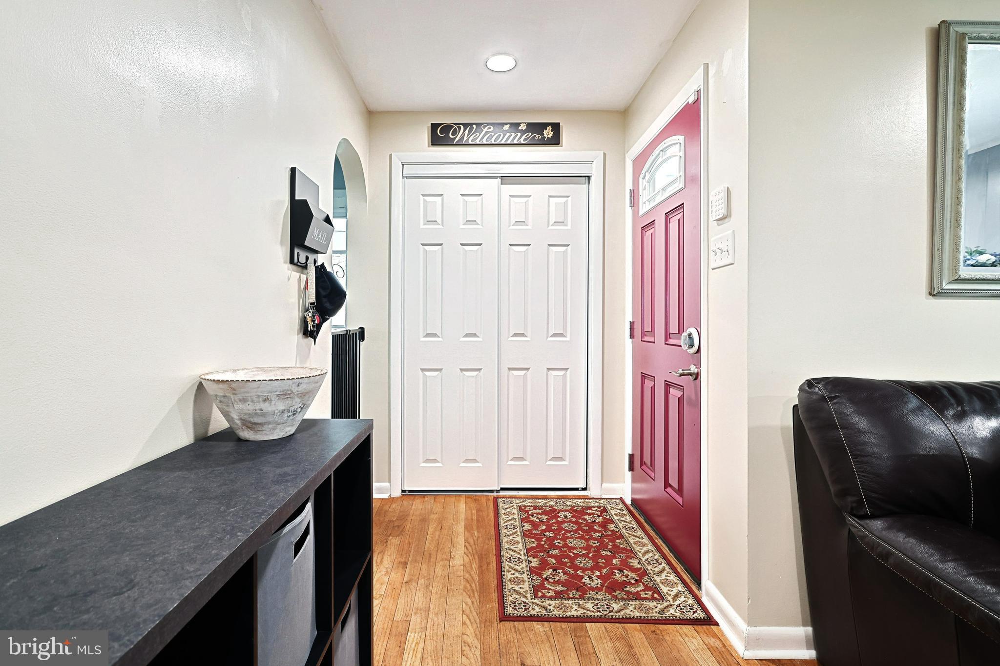 3315 Edenbridge Road York, PA 17402 - Photo 8 of 44 Entry with Closet