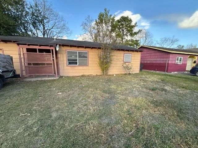 $89,900 | 5143 Dumore Drive, Houston, TX 77048