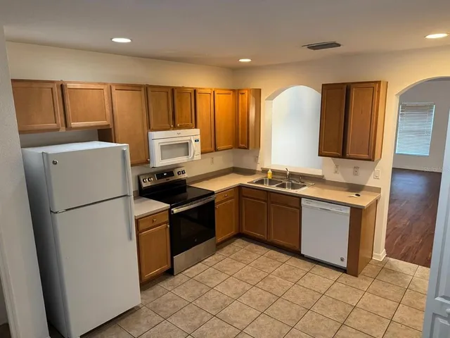 $234,900 | 15635 Stable Run Drive, Spring Hill, FL 34610