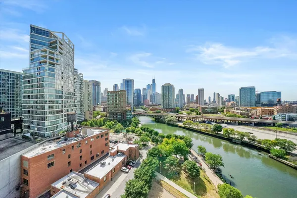 $3,600 | 700 North Larrabee Street, Unit 1010, Chicago, IL 60654