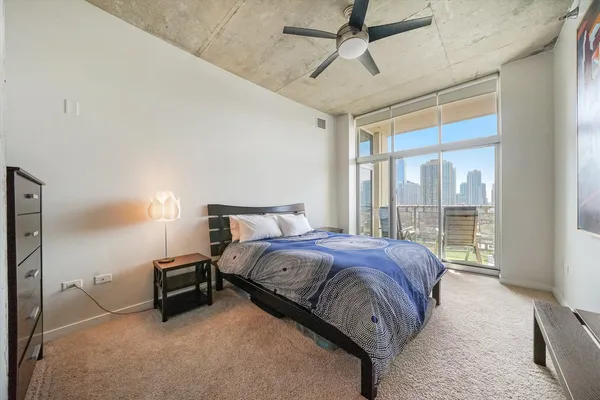 $3,600 | 700 North Larrabee Street, Unit 1010, Chicago, IL 60654
