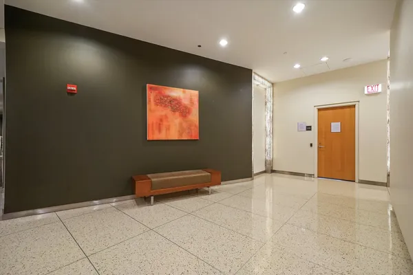 $3,600 | 700 North Larrabee Street, Unit 1010, Chicago, IL 60654
