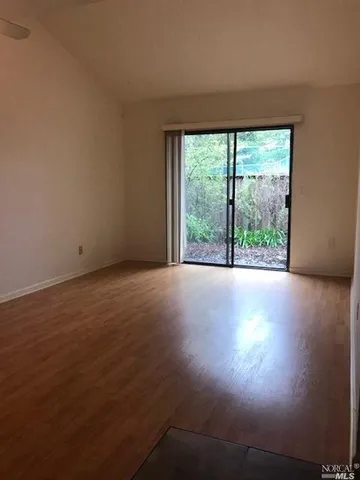 $2,600 | 19 Redwood Court, Santa Rosa, CA 95409