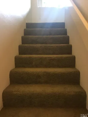 $2,600 | 19 Redwood Court, Santa Rosa, CA 95409