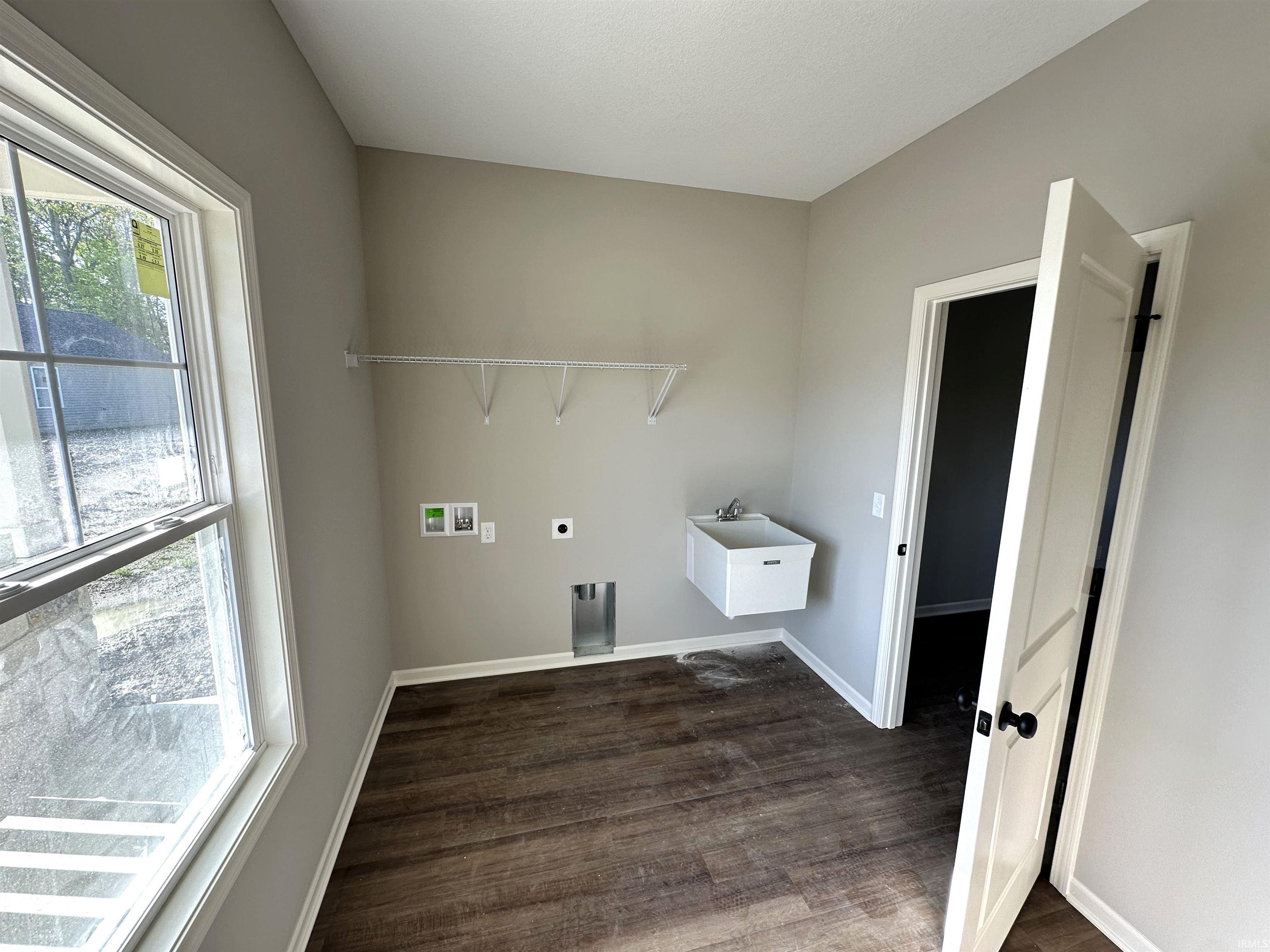 6343 Rockingham Drive Fort Wayne, IN 46835 - Photo 5 of 11