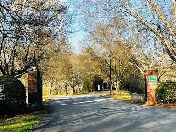 $305,000 | 4236 Pondview Way, Unit 48, Oakwood, GA 30566