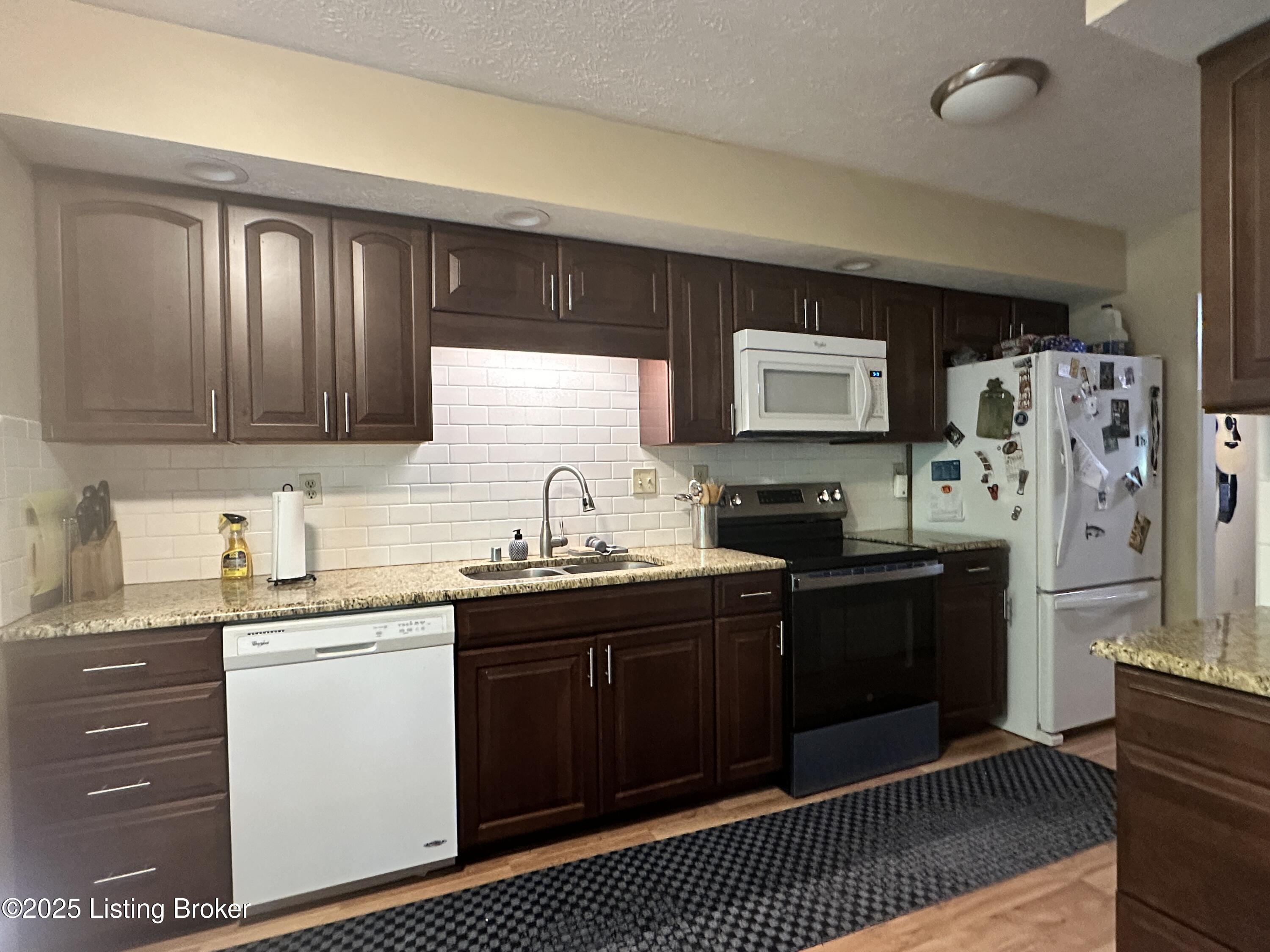 509 Piping Rock Road Brandenburg, KY 40108 - Photo 3 of 34 IMG_4842 (002)
