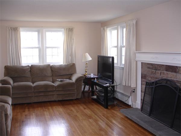 71 Boles Road Marshfield, MA 02050 - Photo 6 of 16 Gallery Image 6