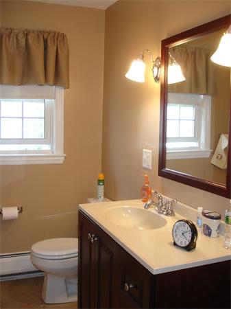 71 Boles Road Marshfield, MA 02050 - Photo 8 of 16 Gallery Image 8