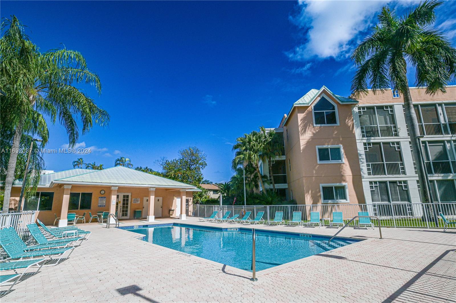 75 Gulfstream Road, Unit 107B Dania Beach, FL 33004 - Photo 59 of 71