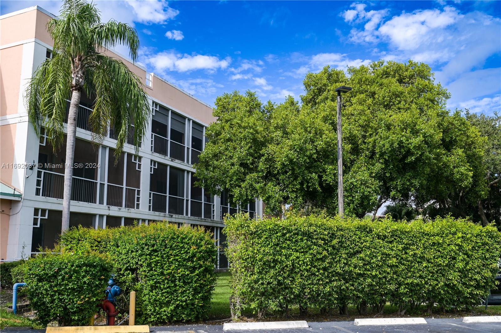 75 Gulfstream Road, Unit 107B Dania Beach, FL 33004 - Photo 68 of 71