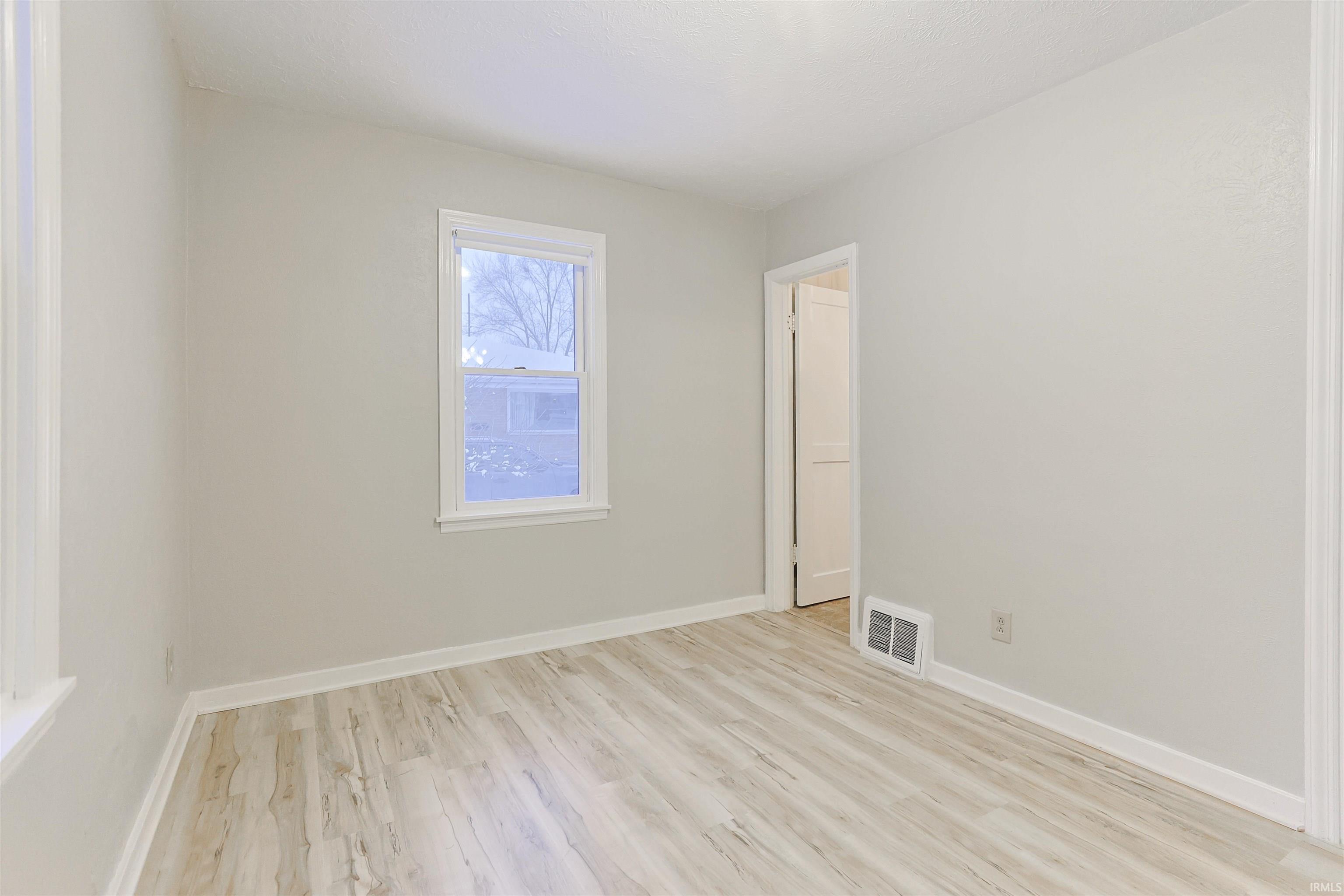 140 Oakside Road Mishawaka, IN 46544 - Photo 19 of 30 Gallery Image 19
