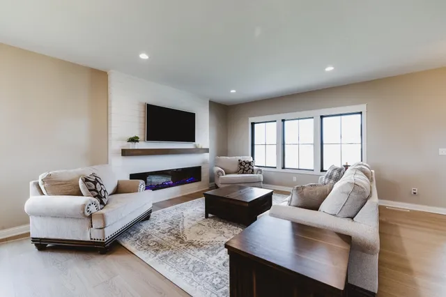 $875,000 | 2876 Wildflower Lane Southwest, Rochester, MN 55902